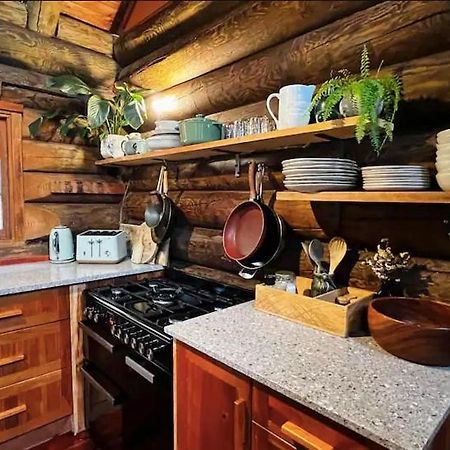Hikuai Coromandel Secluded Log Cabin Retreat מראה חיצוני תמונה